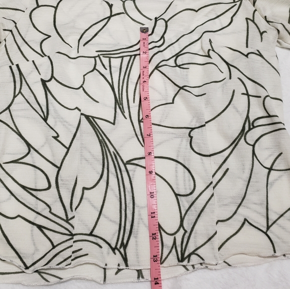 Floral top - Picture 5 of 11